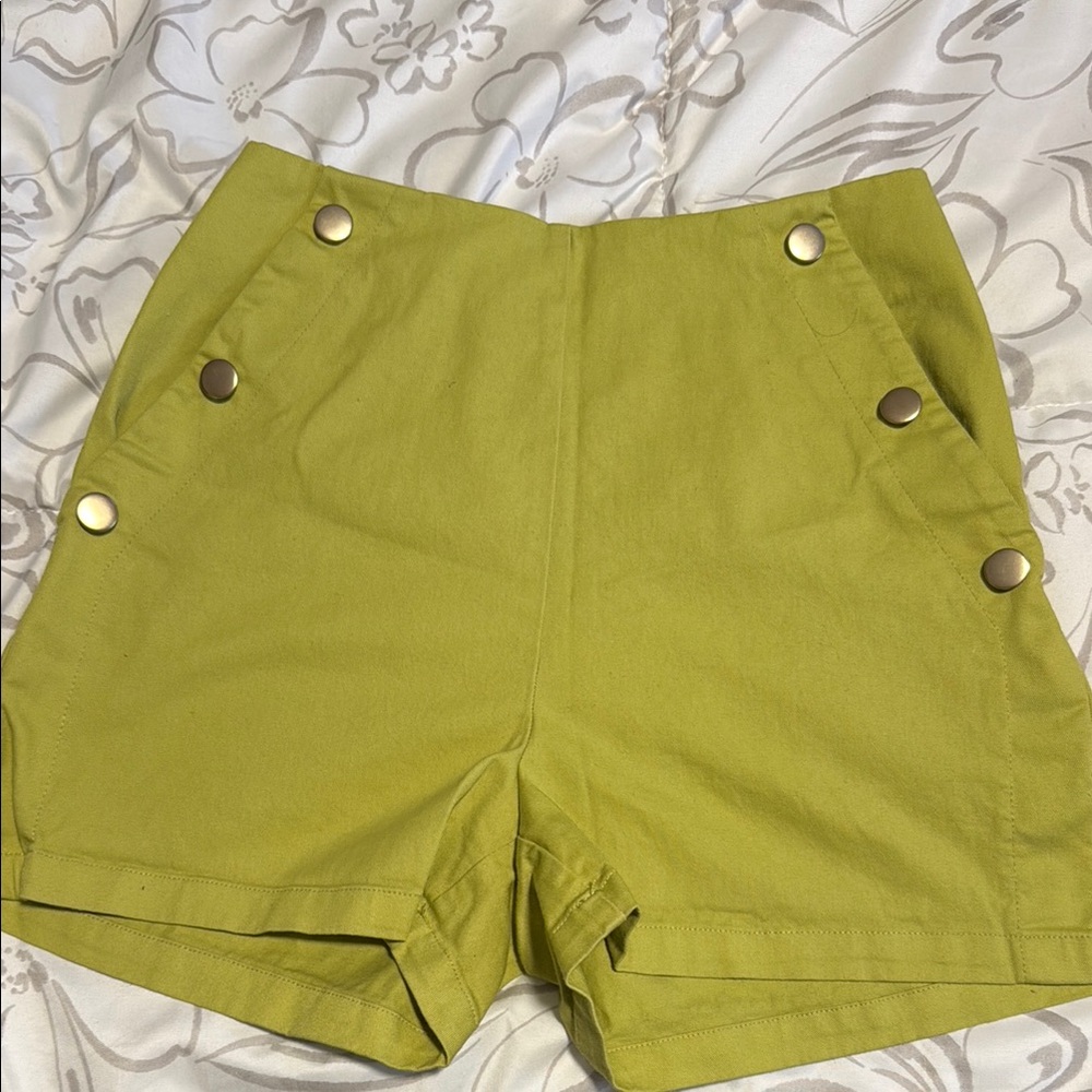 High Waist Green Shorts with Tailored Fit